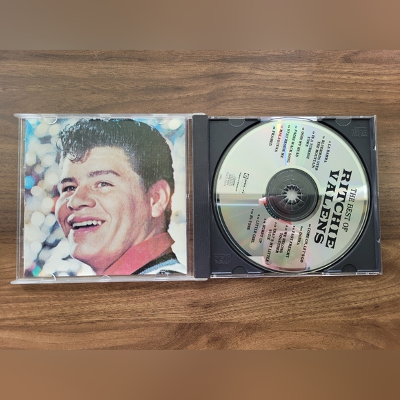 The Best of RITCHIE VALENS - Picture 2 of 2